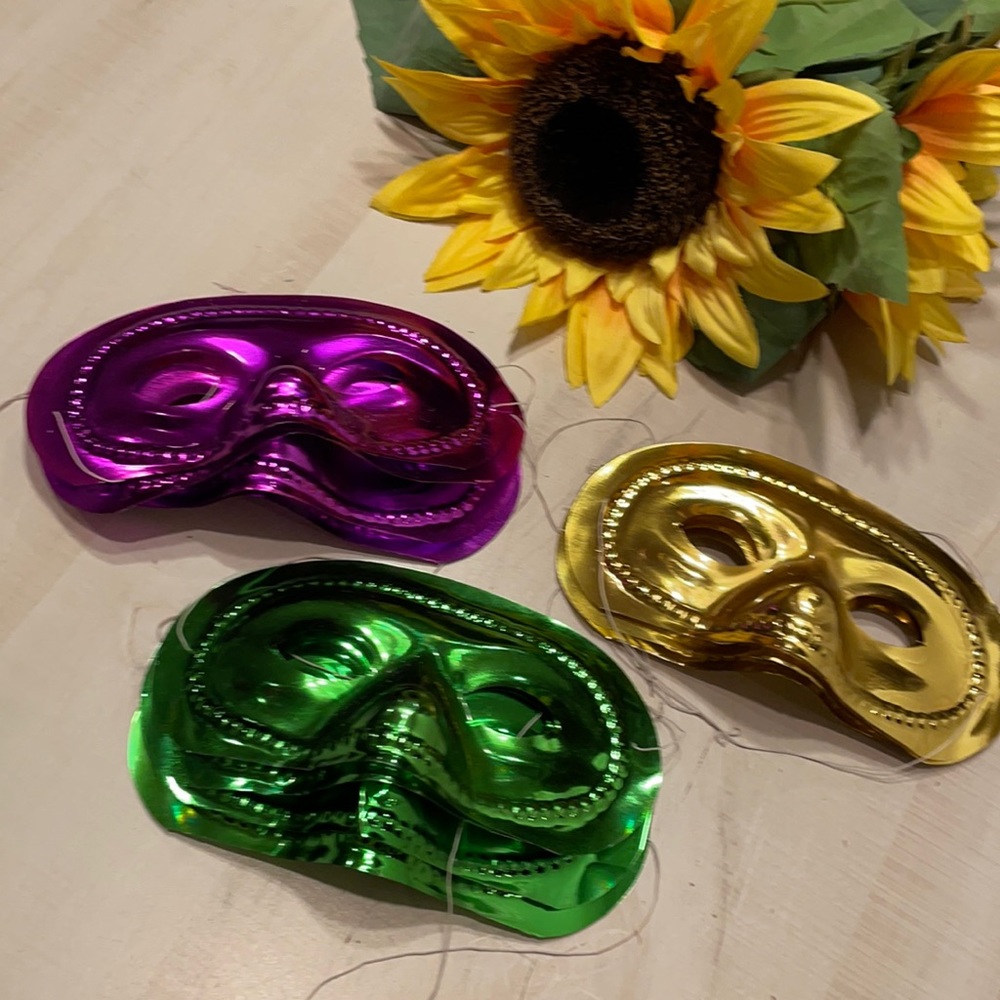 Photo Booth Fun - Metallic Mardi Gras Half Masks Set 12